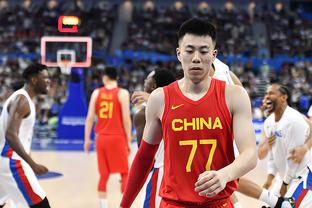 余嘉豪下赛季大概率加盟西班牙俱乐部 媒体人锐评中国篮球引热议